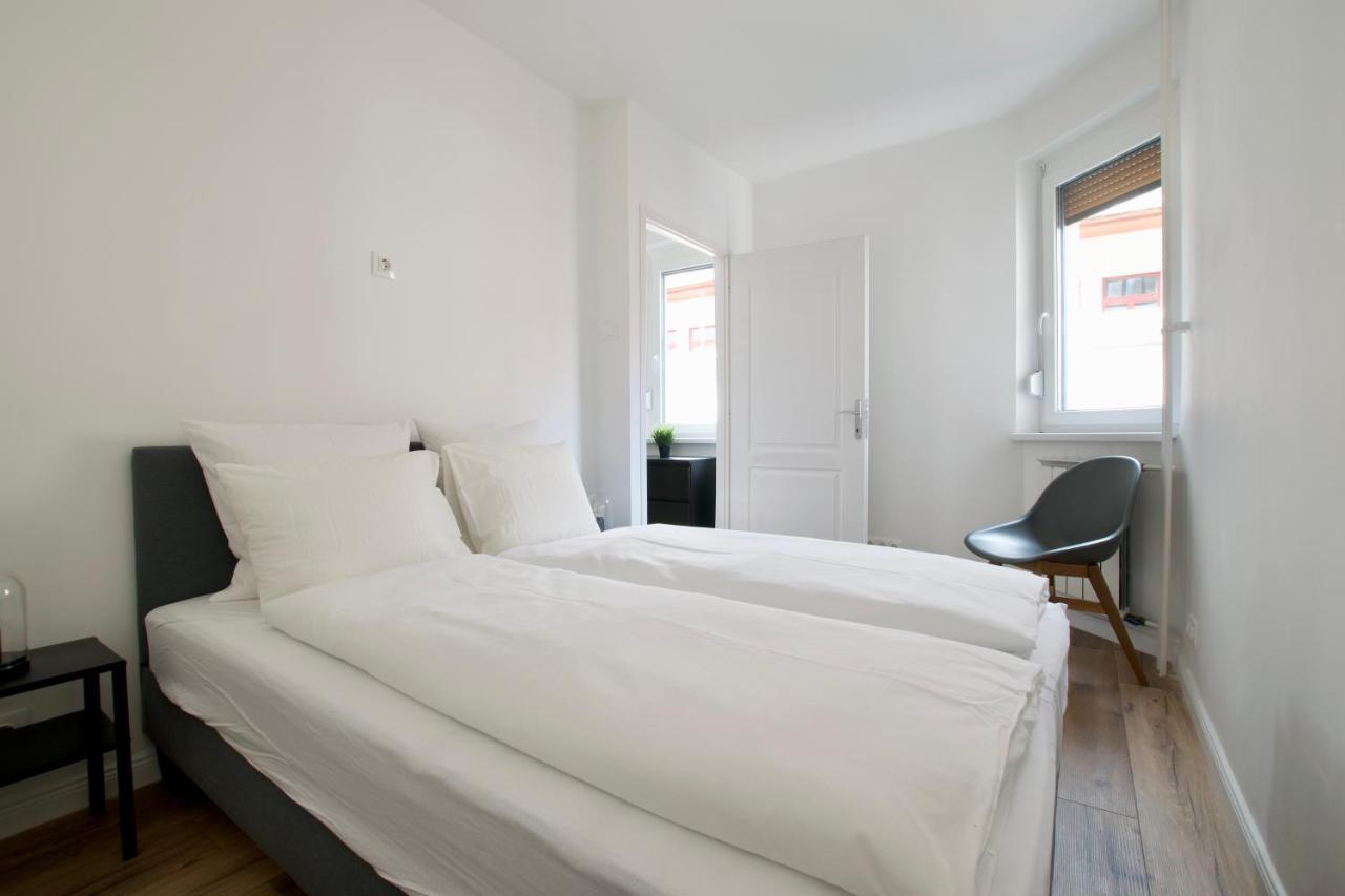 Standard Apartment By Hi5 - Dessewffy 37 Suites Budapest Exterior foto