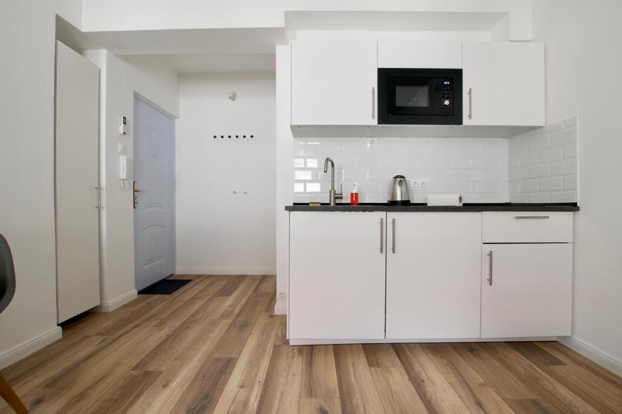 Standard Apartment By Hi5 - Dessewffy 37 Suites Budapest Exterior foto